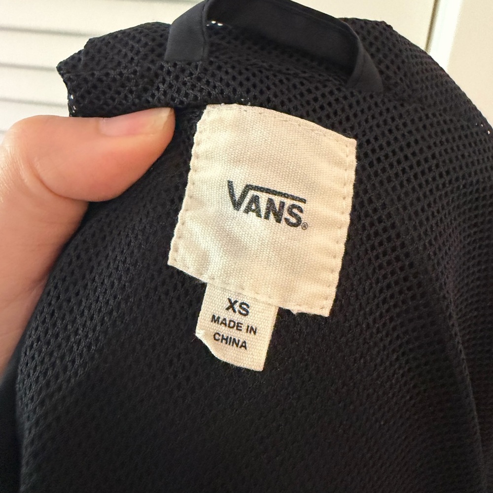 Vans Black Off the Wall Hooded Windbreaker - Picture 10 of 11
